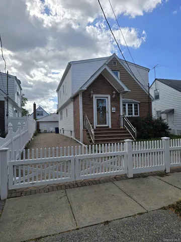 $1,299,000 | 83-36 268th Street | Floral Park