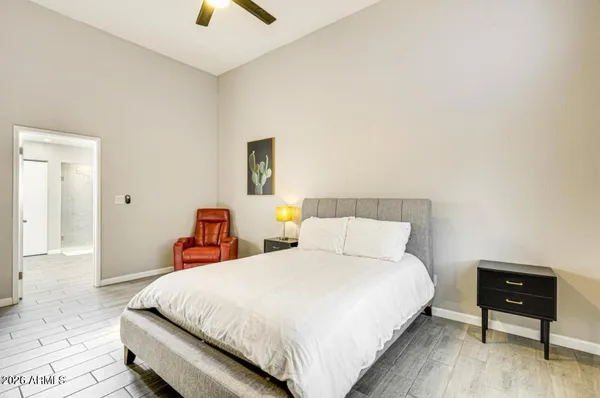 $2,800 | 14236 North 23rd Street, Phoenix, AZ 85022