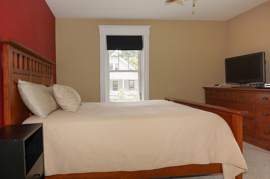 124 Riverside Street Watertown, MA 02472 - Photo 10 of 22 Gallery Image 10