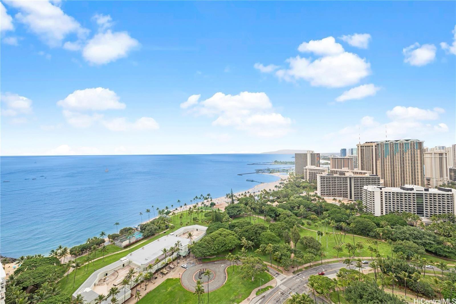 223 Saratoga Road, Unit 3203 Honolulu, HI 96815 - Photo 7 of 24 a view of a city