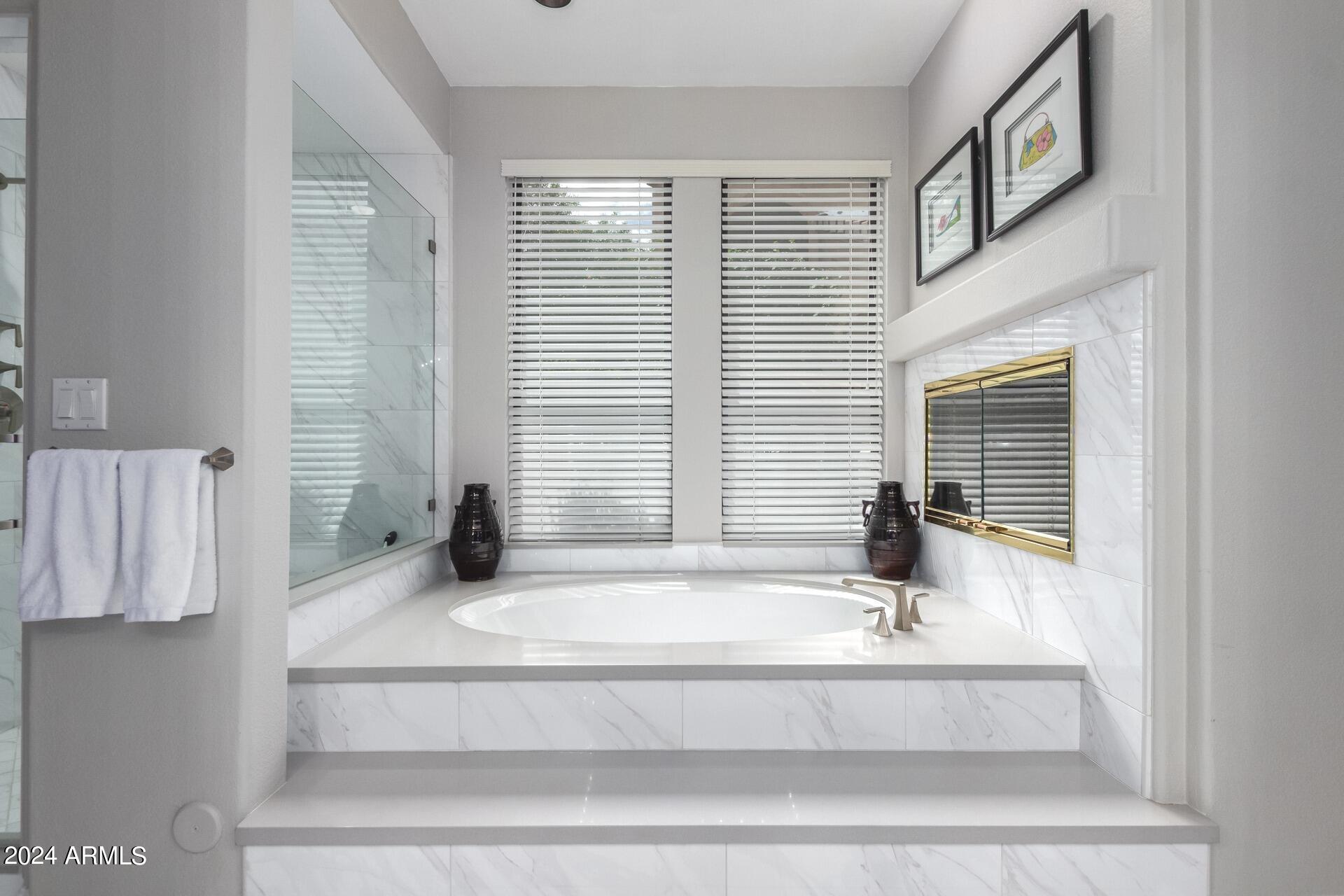 7705 East Doubletree Ranch Road, Unit 28 Scottsdale, AZ 85258 - Photo 22 of 49 Large Soaking Tub