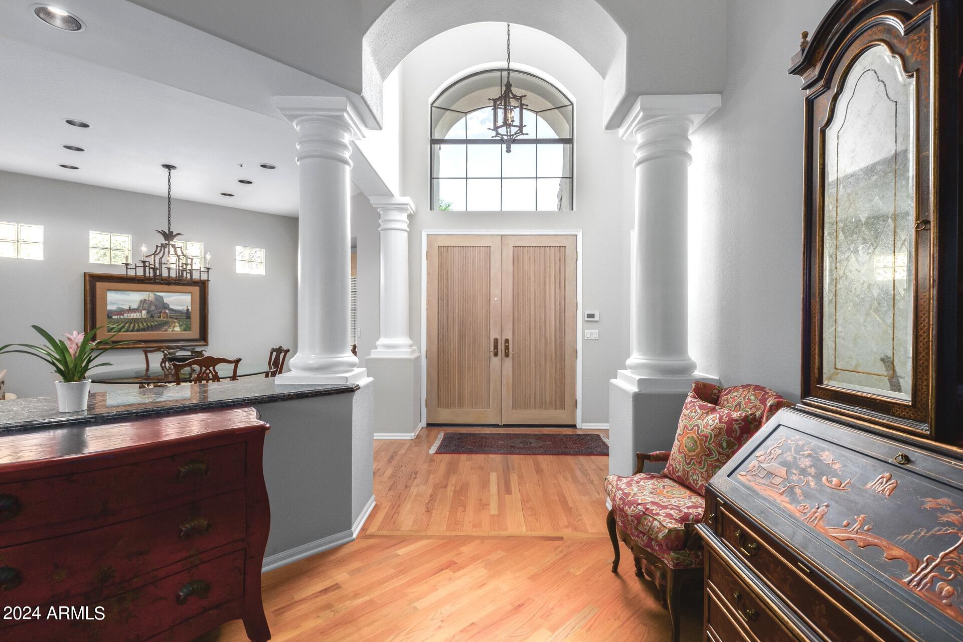 7705 East Doubletree Ranch Road, Unit 28 Scottsdale, AZ 85258 - Photo 4 of 49 Entryway