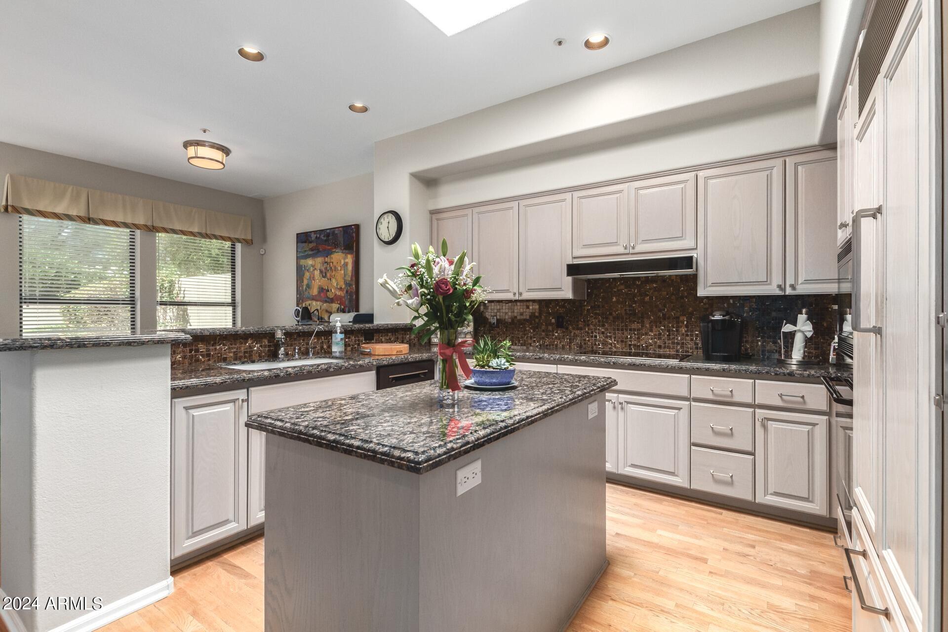 7705 East Doubletree Ranch Road, Unit 28 Scottsdale, AZ 85258 - Photo 10 of 49 Kitchen