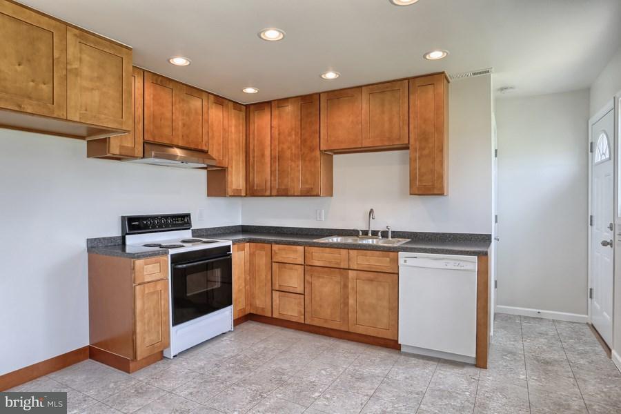 1658 Bryansville Road Delta, PA 17314 - Photo 13 of 32 Gallery Image 13