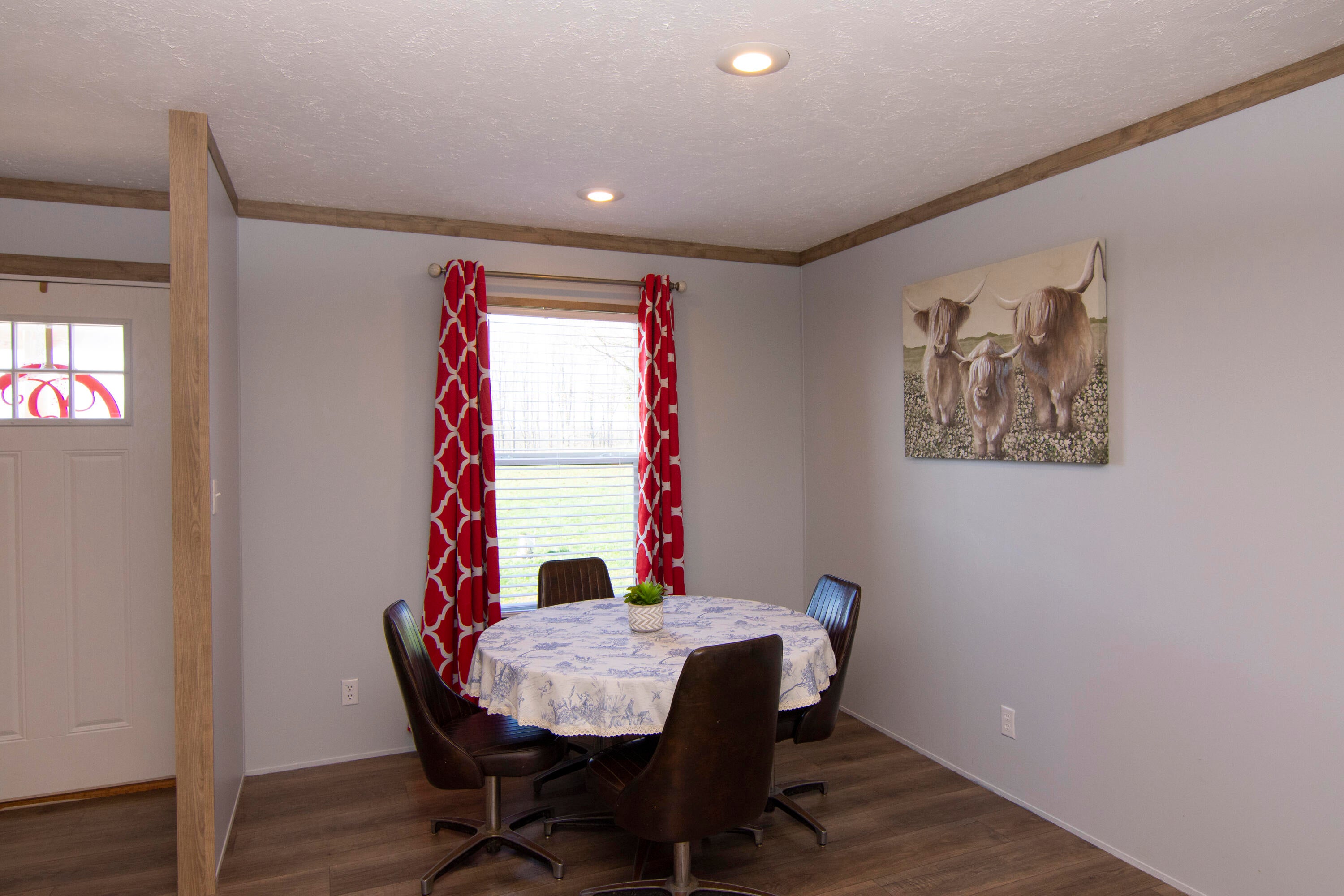 1511 Sunset View Road Peterstown, WV 24963 - Photo 5 of 30 Gallery Image 5