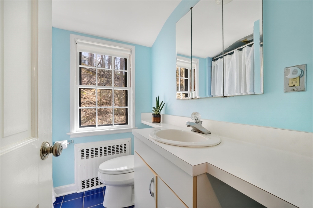 63 Lexington Road Concord, MA 01742 - Photo 13 of 20