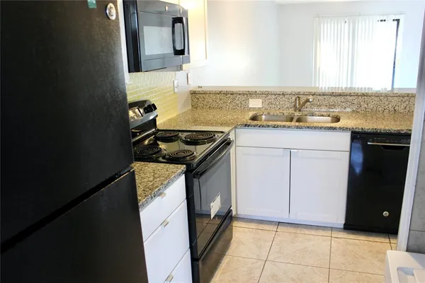 $1,800 | 2321 Trinidad Court, Kissimmee, FL 34741