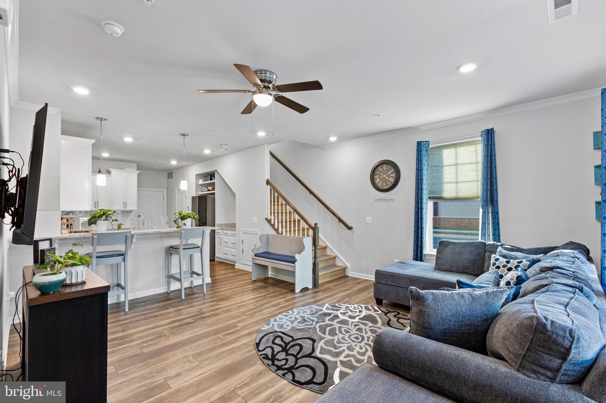 7101 Delegate Place Frederick, MD 21703 - Photo 3 of 19 Living Area