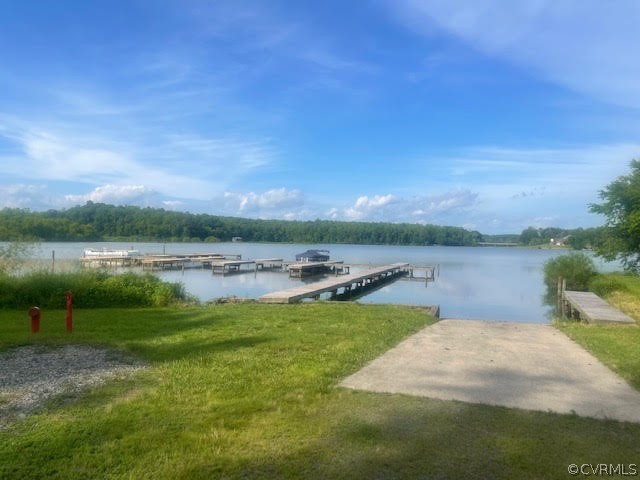 17121 Arrow Point Drive Orange, VA 22960 - Photo 4 of 9 a view of a lake with houses in the background