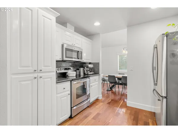 $625,000 | 11989 Southeast Eagle Drive, Clackamas, OR 97015