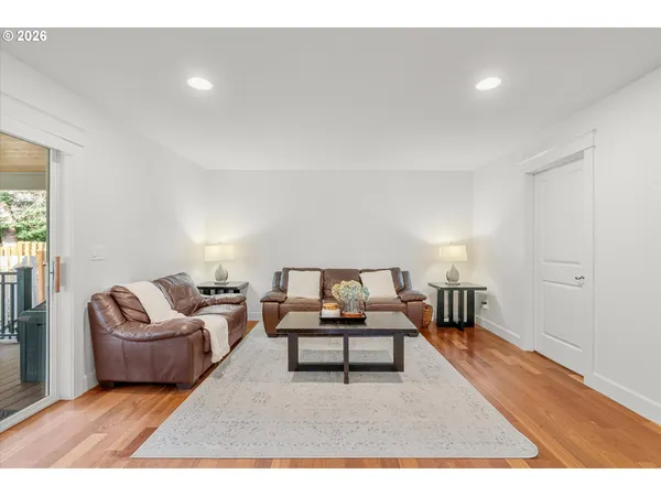 $625,000 | 11989 Southeast Eagle Drive, Clackamas, OR 97015