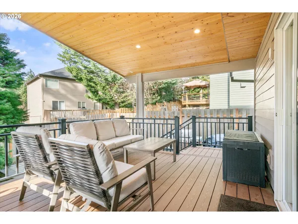 $625,000 | 11989 Southeast Eagle Drive, Clackamas, OR 97015