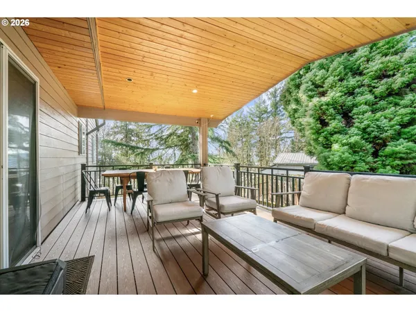 $625,000 | 11989 Southeast Eagle Drive, Clackamas, OR 97015