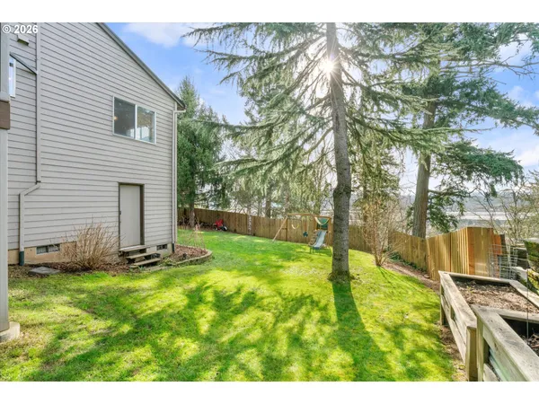 $625,000 | 11989 Southeast Eagle Drive, Clackamas, OR 97015