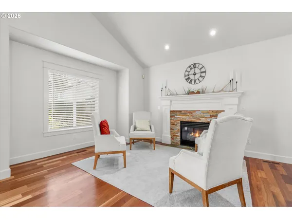 $625,000 | 11989 Southeast Eagle Drive, Clackamas, OR 97015