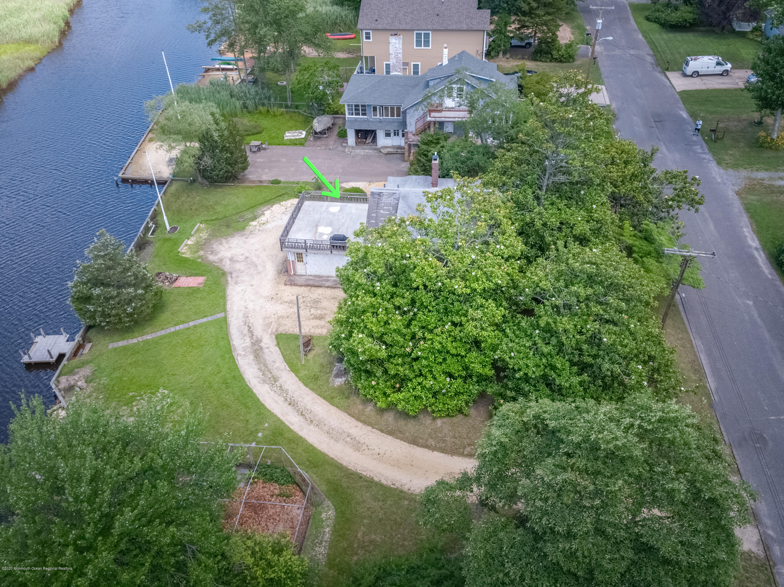 607 Riverside Drive Bayville, NJ 08721 - Photo 8 of 10 an aerial view of a house
