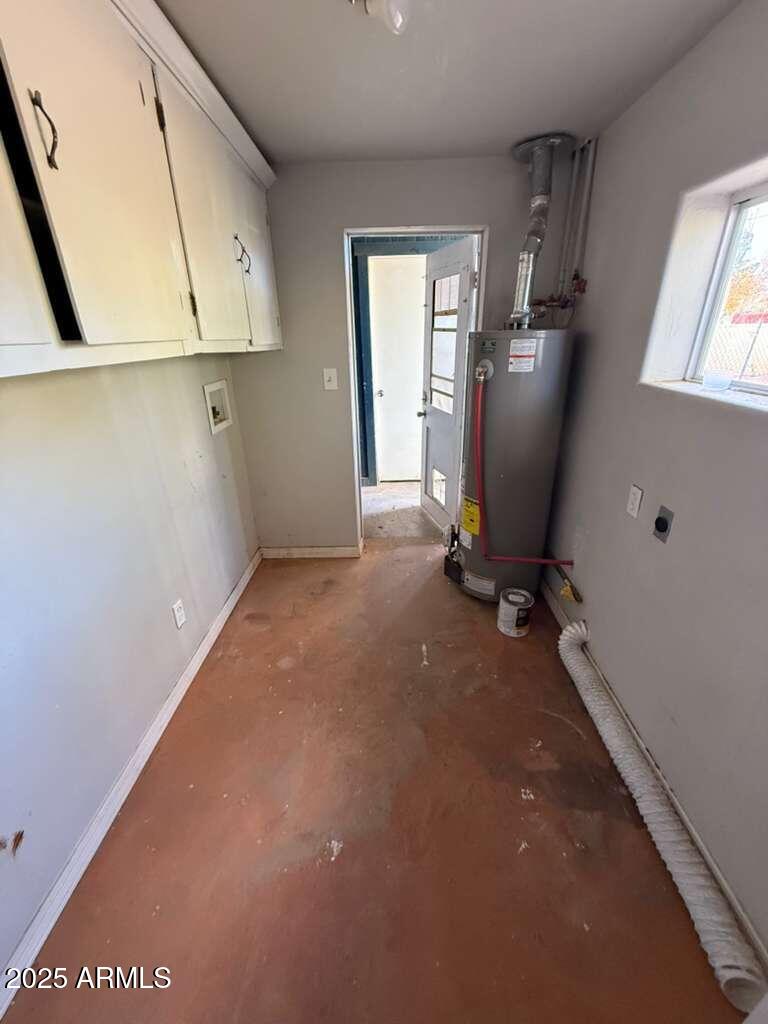 806 East 7th Street Douglas, AZ 85607 - Photo 14 of 18 a view of a storage & utility room with windows