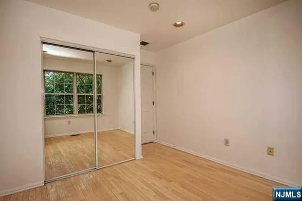 $3,800 | 2402 Richard Court, Mahwah, NJ 07430