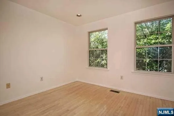 $3,800 | 2402 Richard Court, Mahwah, NJ 07430