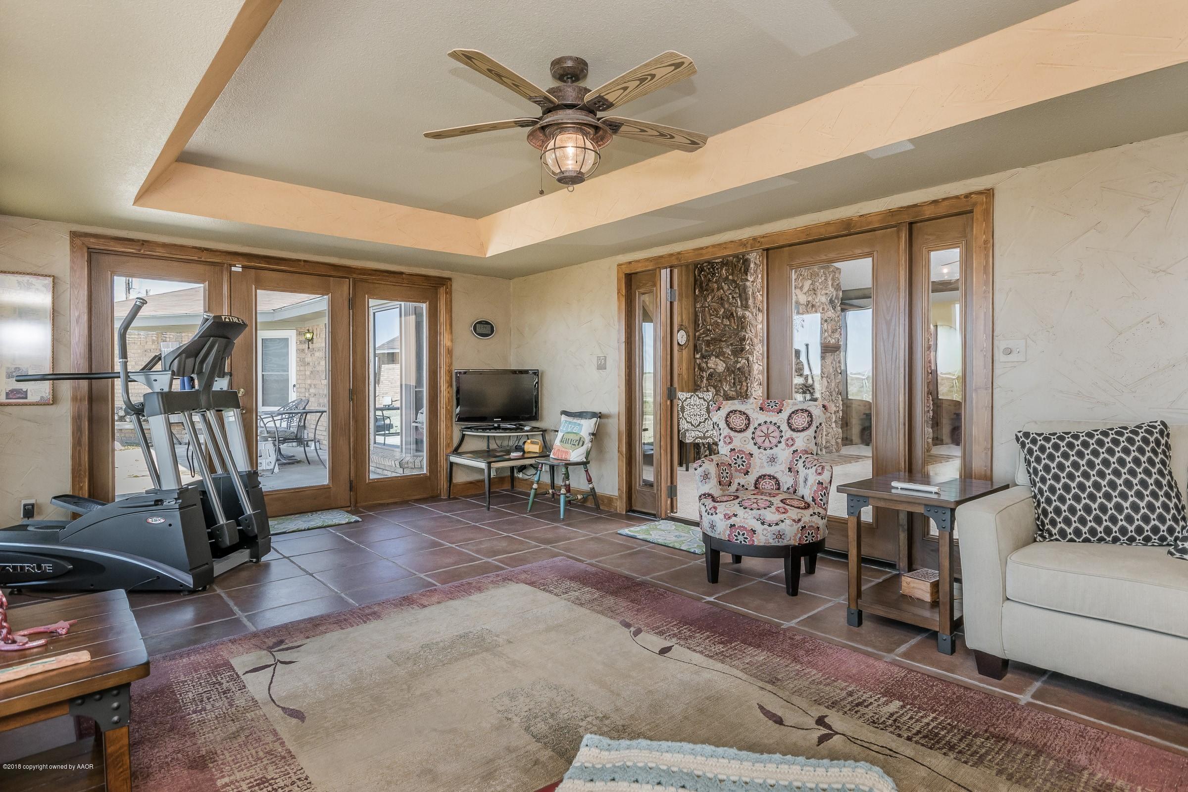 5455 Ranch View Drive Amarillo, TX 79124 - Photo 8 of 29 009_Sun Room-2