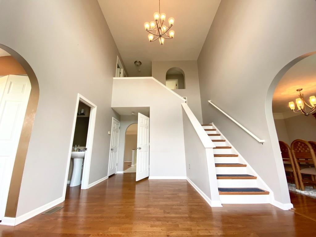 110 Walnut Drive McKees Rocks, PA 15136 - Photo 2 of 25 Gallery Image 2