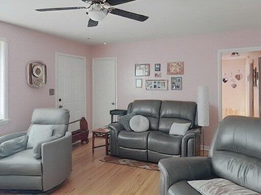 4085 Peach Orchard Road Hephzibah, GA 30815 - Photo 18 of 33 Living Area