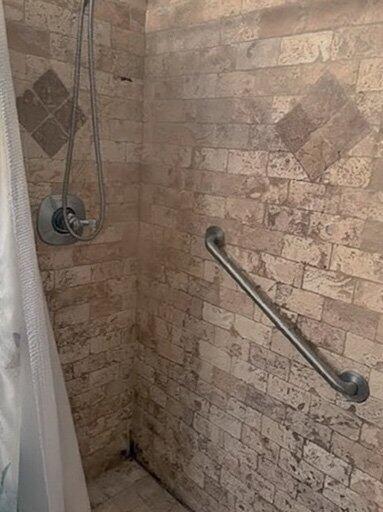 4085 Peach Orchard Road Hephzibah, GA 30815 - Photo 25 of 33 Bathroom Shower