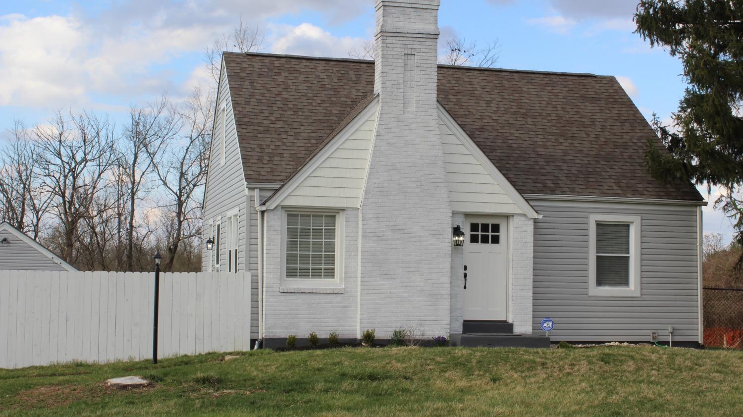 1520 Ross Hanover Road Hamilton, OH 45013 - Photo 2 of 19 Gallery Image 2