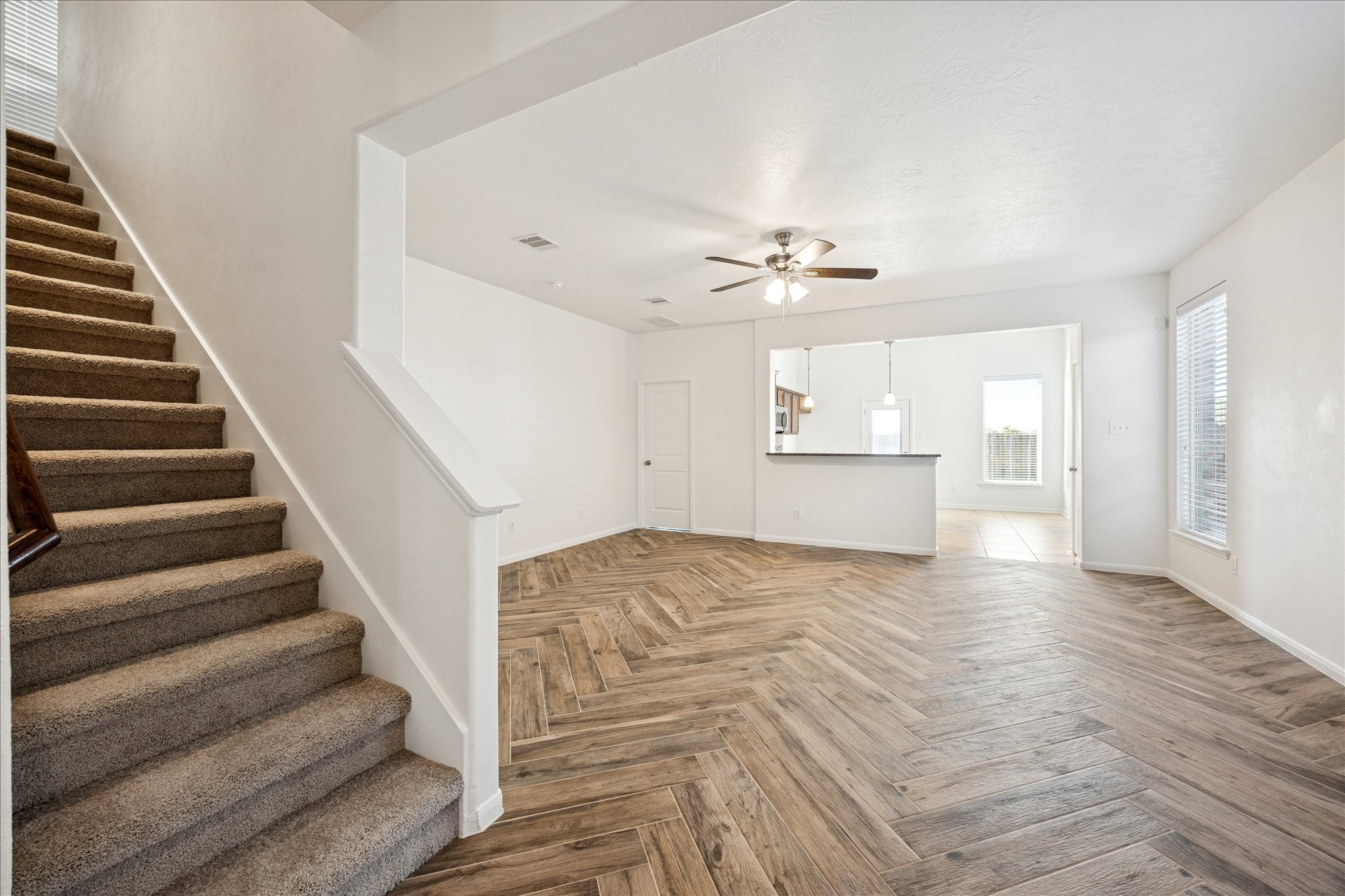 8115 Aleppo Pine Lane Cypress, TX 77433 - Photo 3 of 32