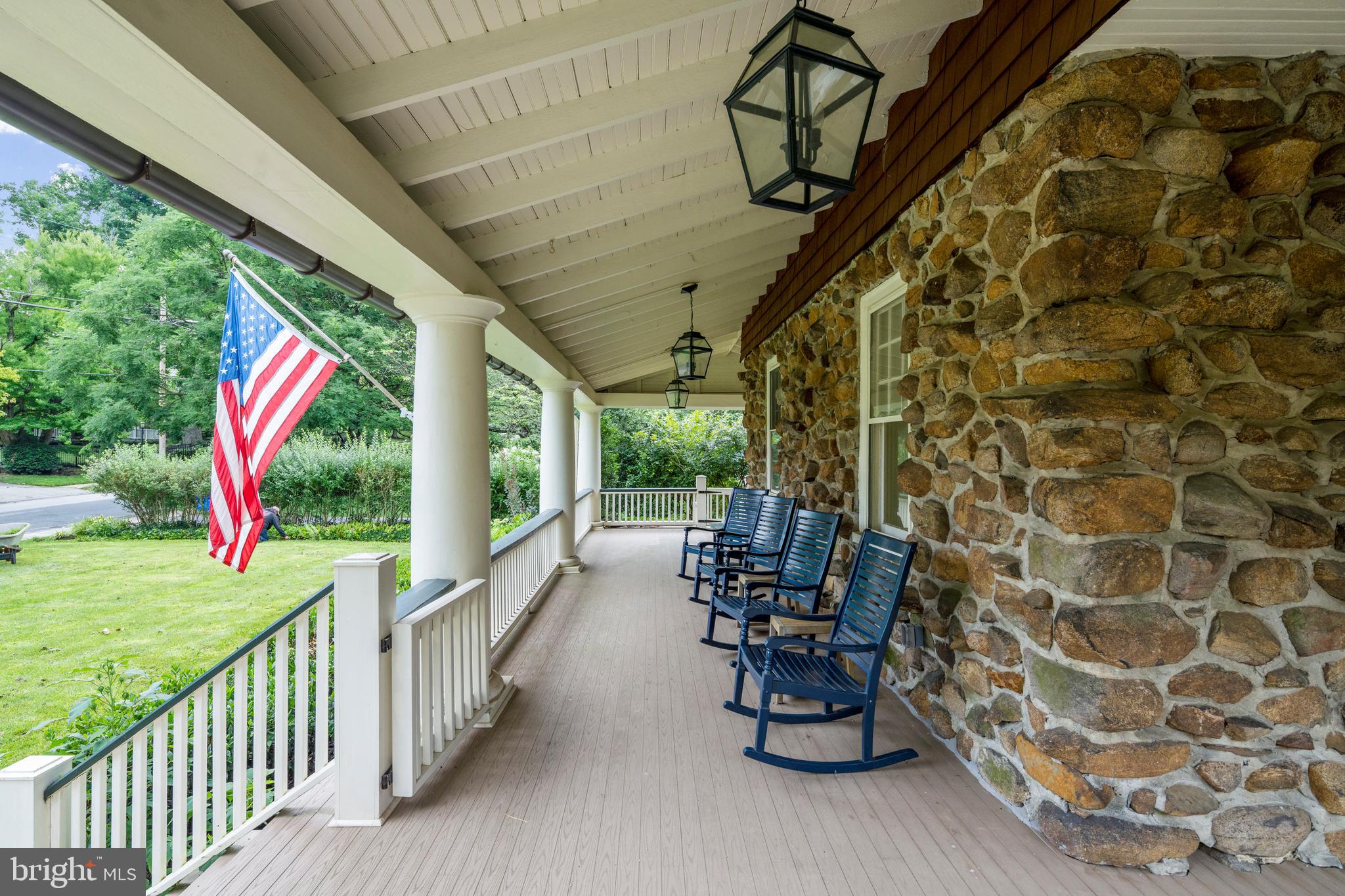 416 St Davids Road Wayne, PA 19087 - Photo 3 of 45