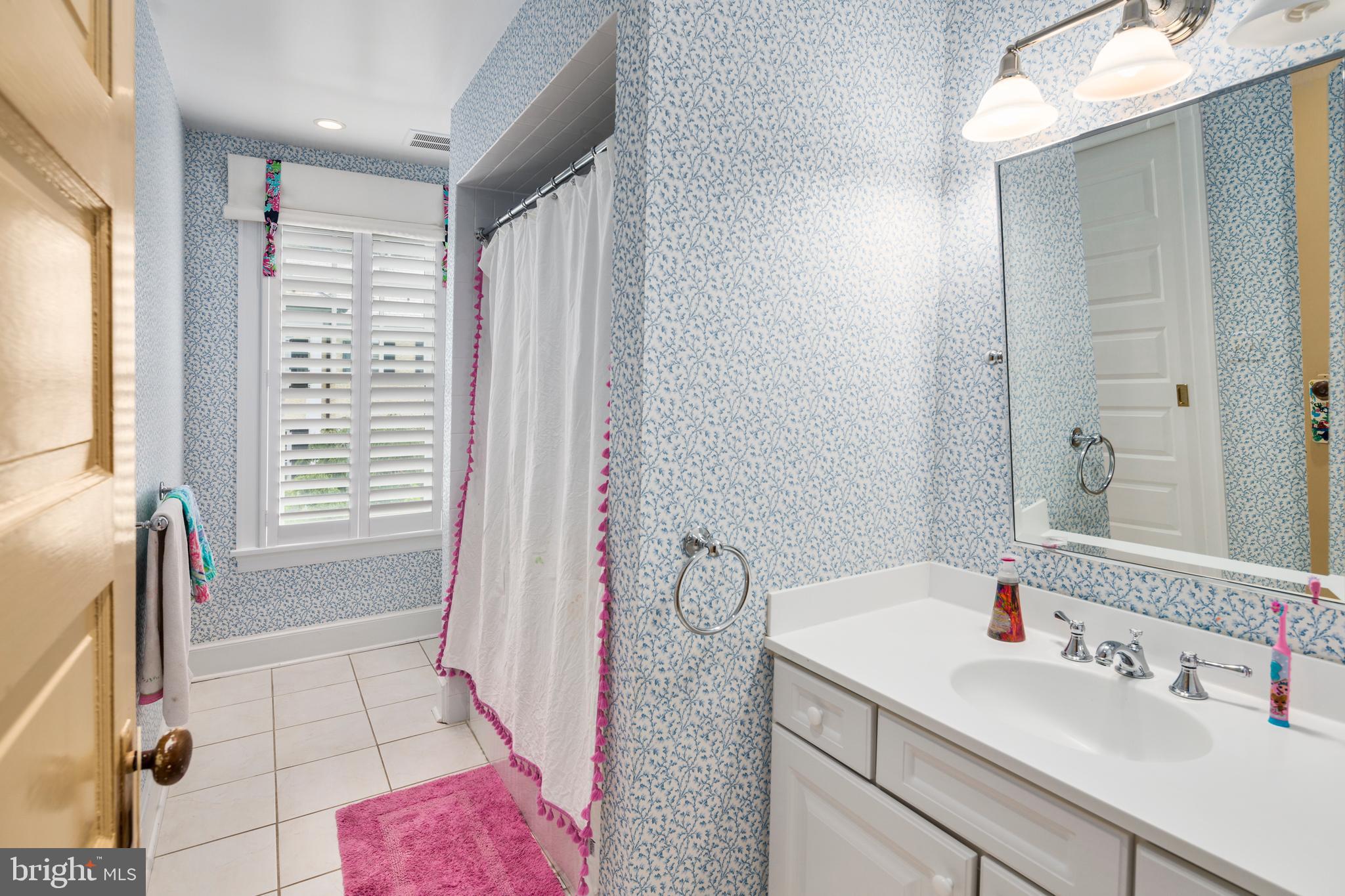 416 St Davids Road Wayne, PA 19087 - Photo 25 of 45