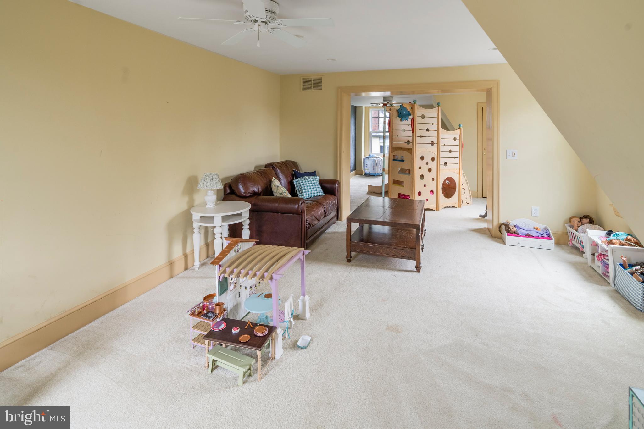 416 St Davids Road Wayne, PA 19087 - Photo 32 of 45