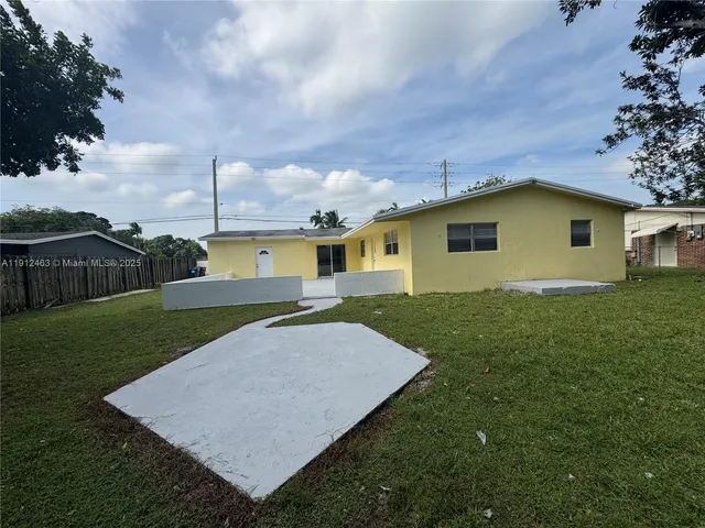 $3,450 | 1830 Northwest 61st Avenue, Unit 1830, Sunrise, FL 33313