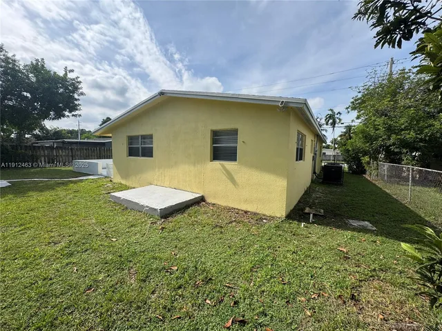 $3,450 | 1830 Northwest 61st Avenue, Unit 1830, Sunrise, FL 33313