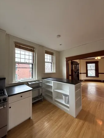$4,950 | 336 Washington Street, Unit 3, Brookline, MA 02445