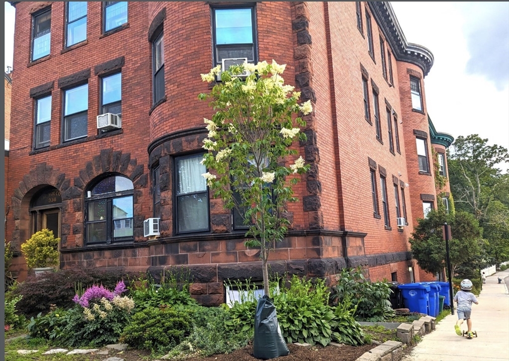 336 Washington Street, Unit 3 Brookline, MA 02445 - Photo 7 of 7