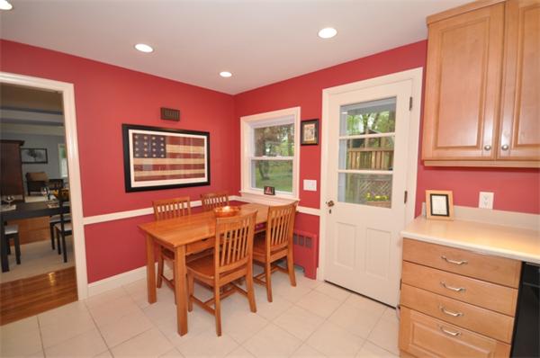 40 Lawrence Lane Lexington, MA 02421 - Photo 6 of 16