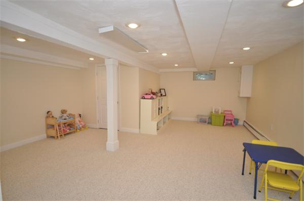 40 Lawrence Lane Lexington, MA 02421 - Photo 7 of 16