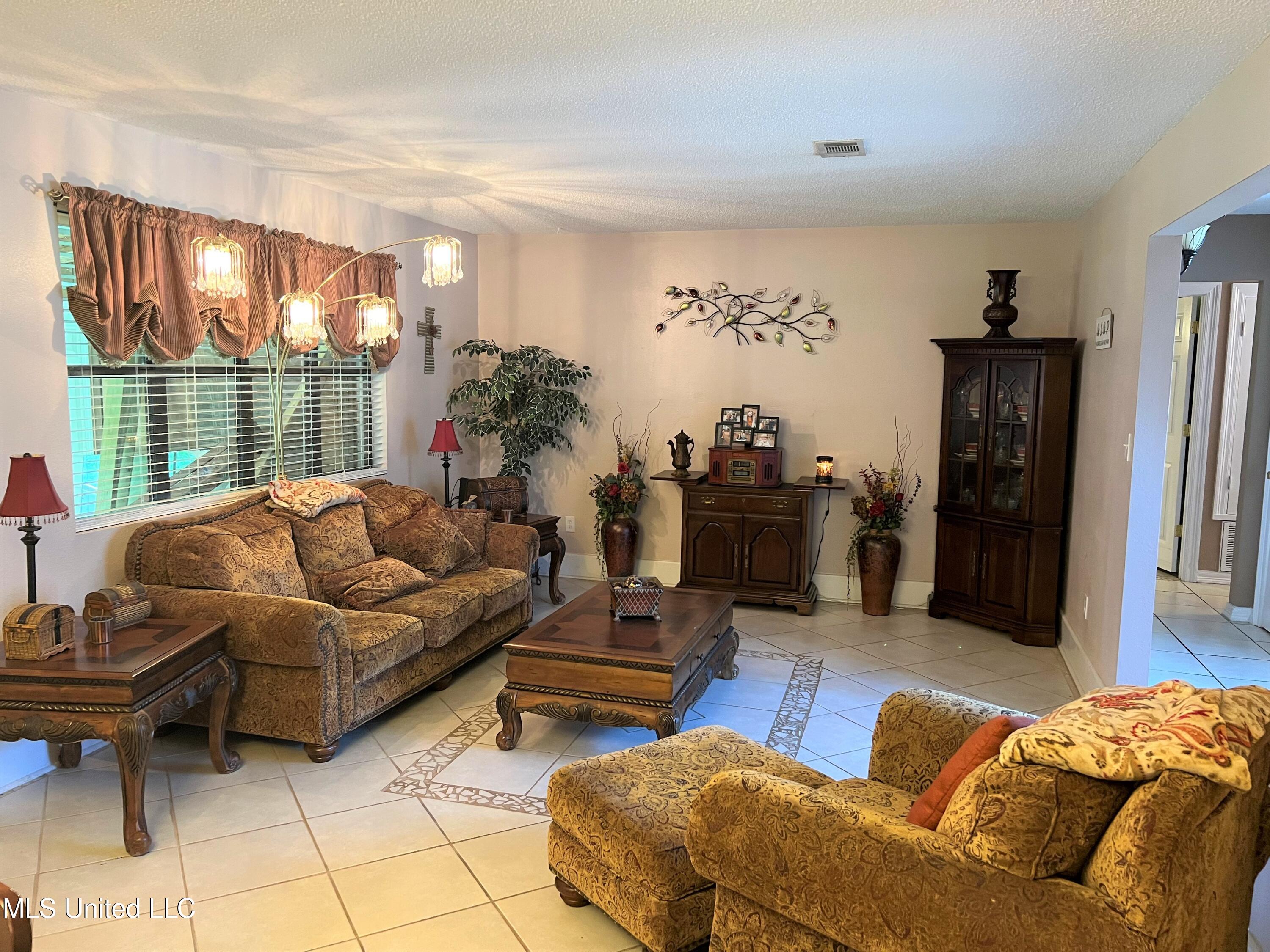 5237 Rue St Germain Gautier, MS 39553 - Photo 8 of 40 IMG_1038 (2)