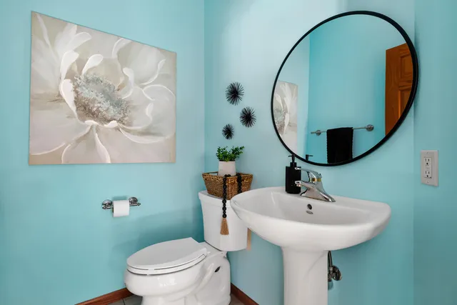 $980,000 | 2111 Clearwater Drive, Onalaska, WI 54650