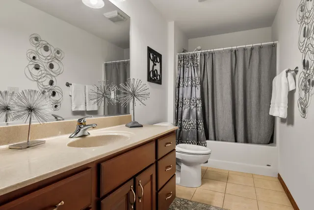 $980,000 | 2111 Clearwater Drive, Onalaska, WI 54650