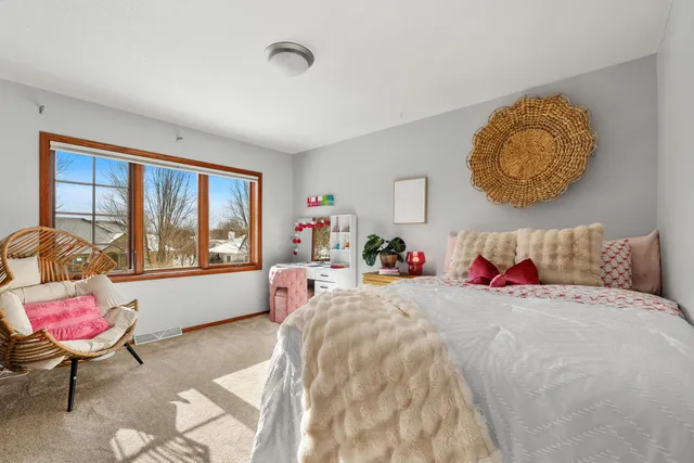 $980,000 | 2111 Clearwater Drive, Onalaska, WI 54650