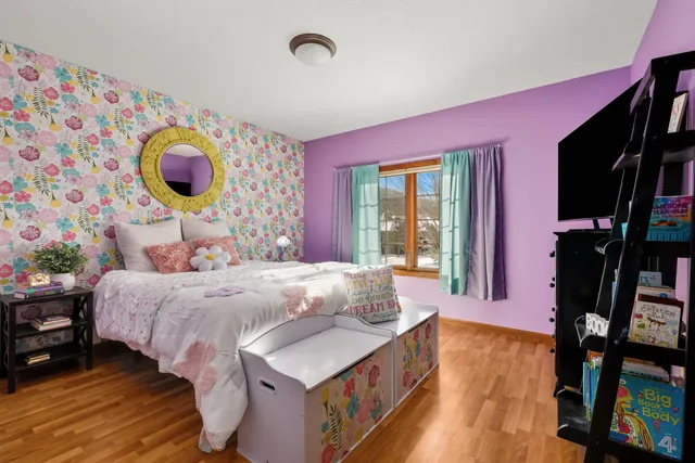 $980,000 | 2111 Clearwater Drive, Onalaska, WI 54650