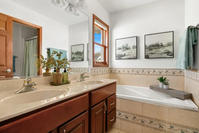 $980,000 | 2111 Clearwater Drive, Onalaska, WI 54650