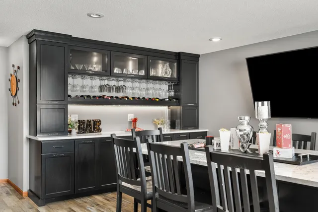 $980,000 | 2111 Clearwater Drive, Onalaska, WI 54650