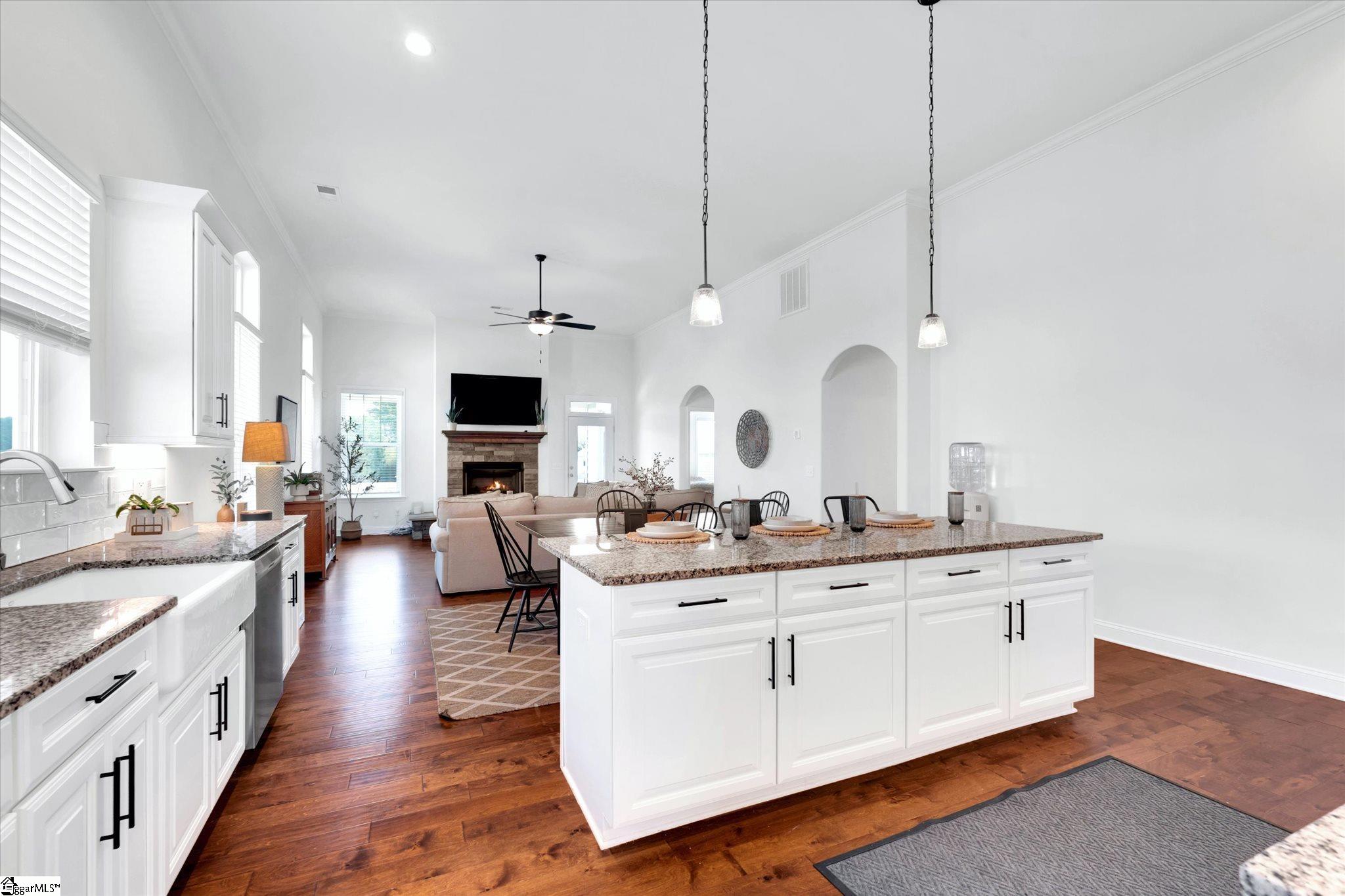 202 Montview Circle Greenville, SC 29617 - Photo 11 of 44