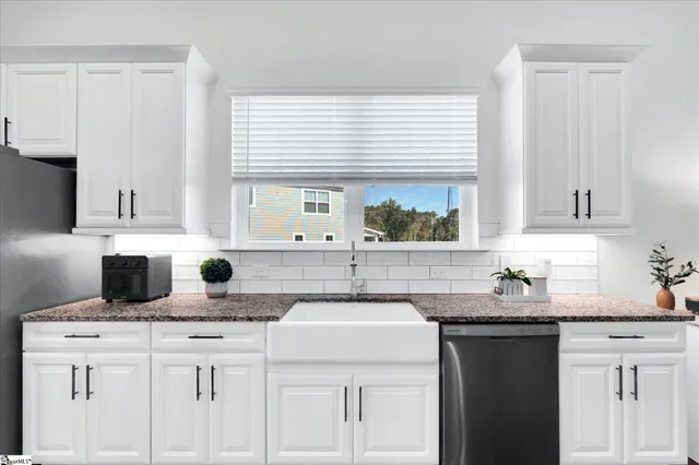 $550,000 | 202 Montview Circle, Greenville, SC 29617