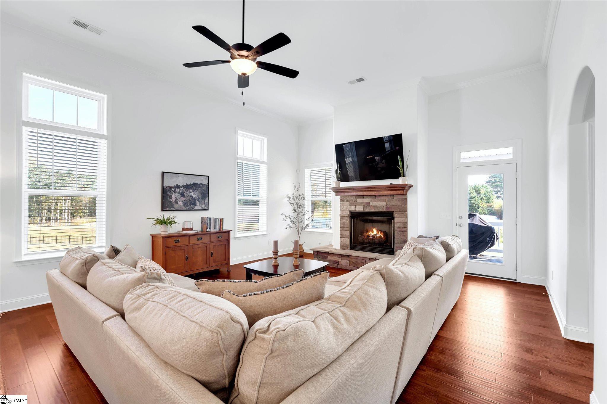 202 Montview Circle Greenville, SC 29617 - Photo 14 of 44