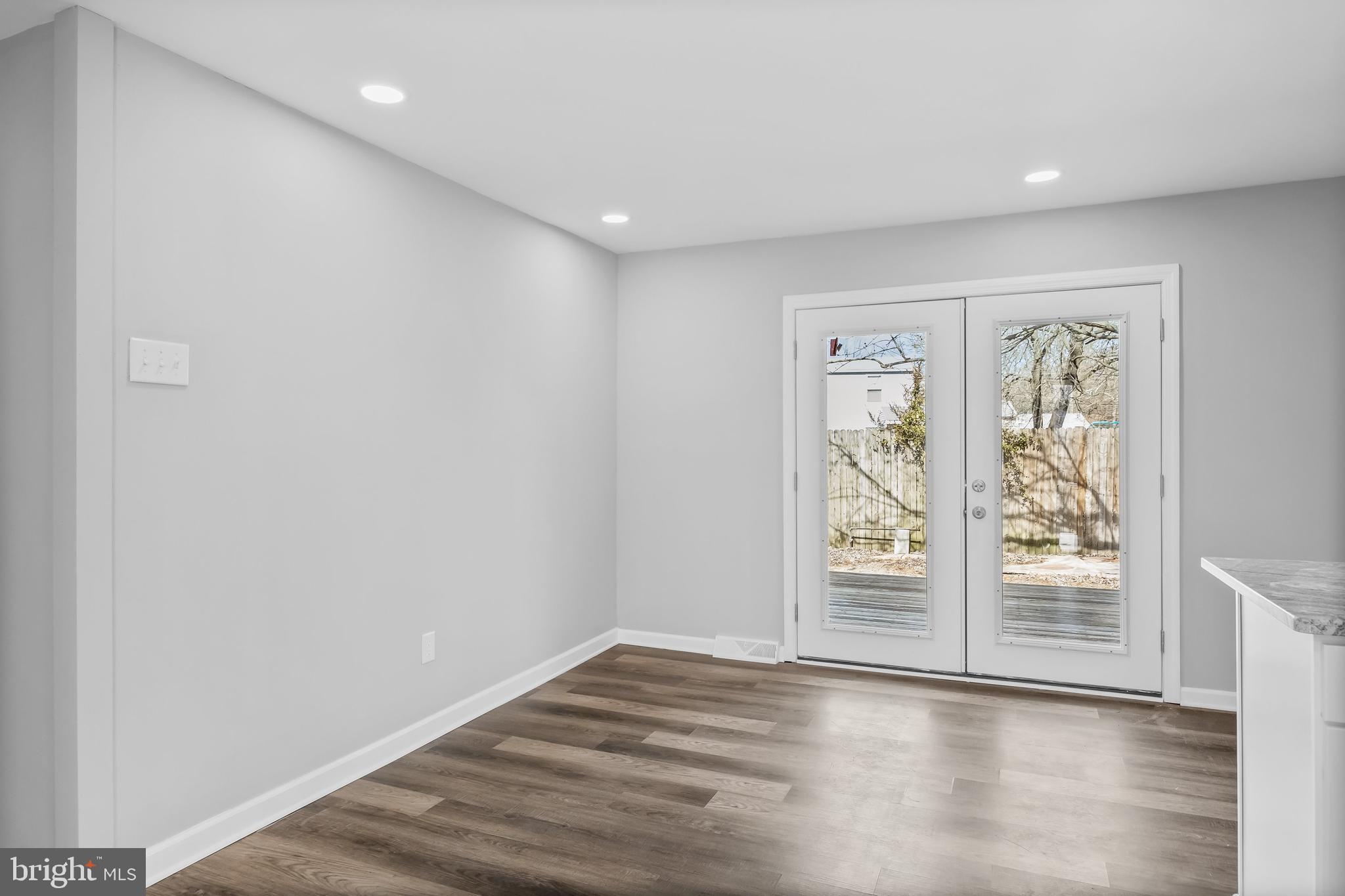 20 Mac Knight Drive Pine Hill, NJ 08021 - Photo 20 of 48 Large Eat-in Kitchen Dining Area