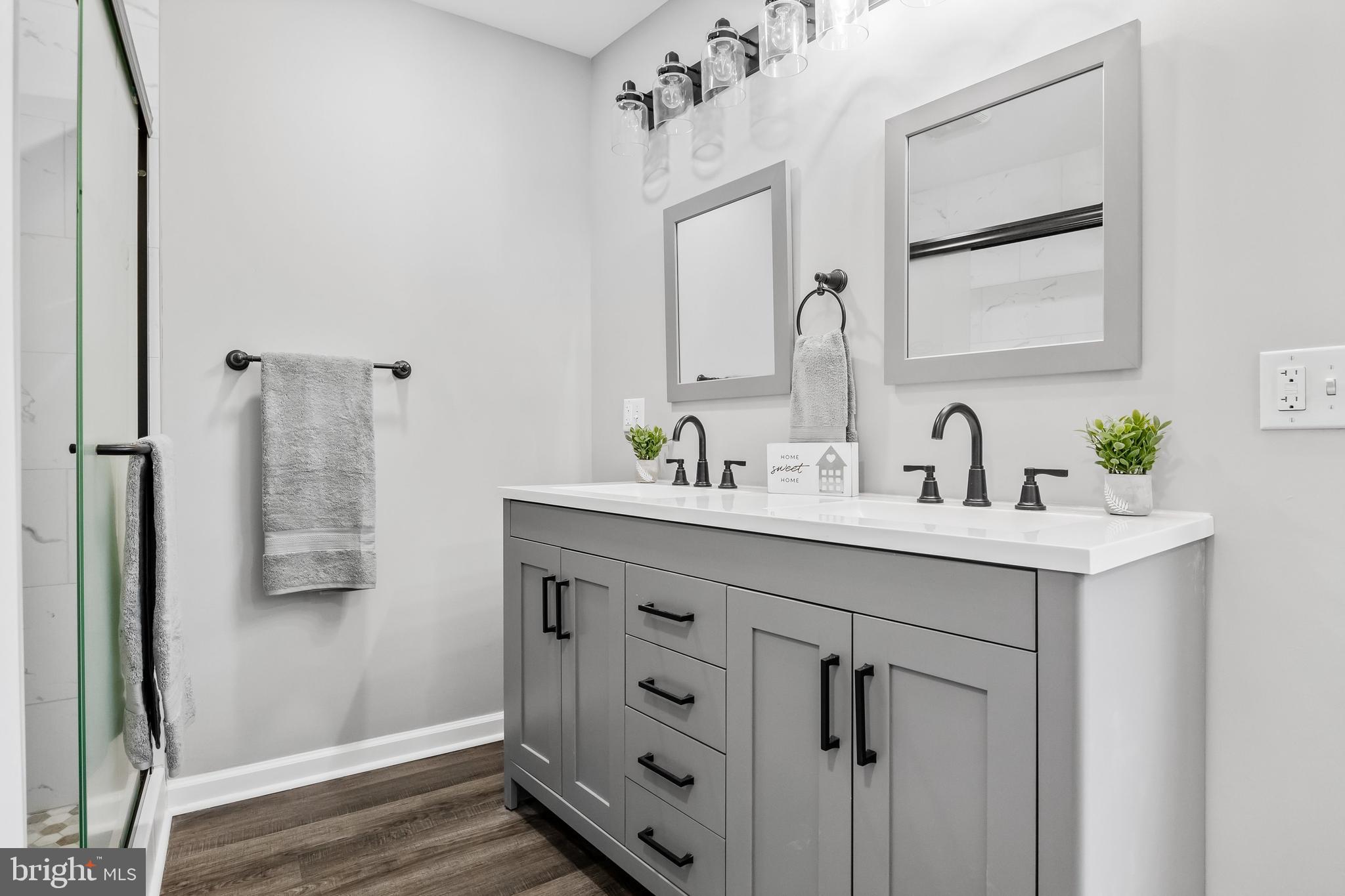 20 Mac Knight Drive Pine Hill, NJ 08021 - Photo 34 of 48 Second Floor Primary en suite Bathroom